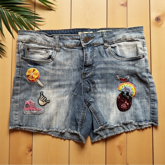 Indigo Rein Pants - INDIGO REIN Distressed Denim Jean Shorts w/ Fun Patches – Size 11 Juniors